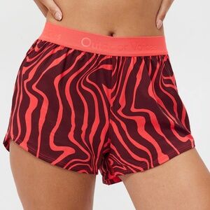 Outdoor Voices Relay 3" Short in Poppy Swirl — Small